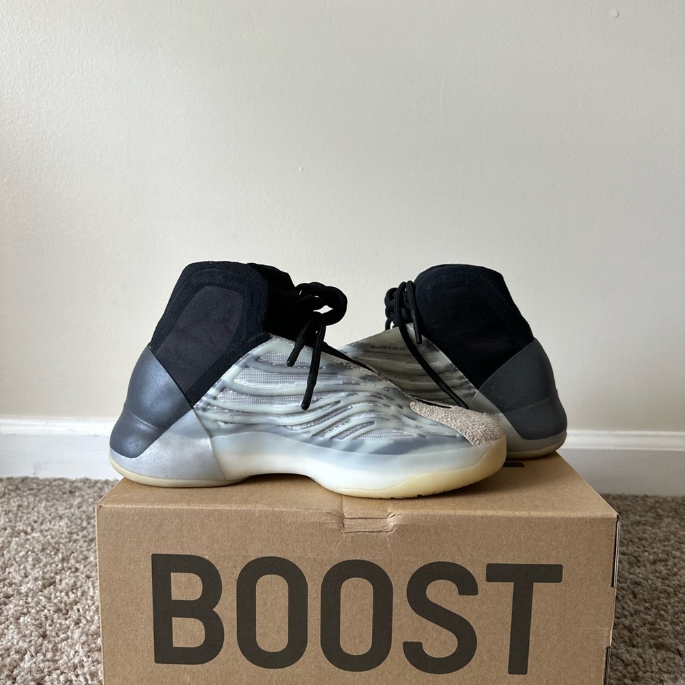 Yeezy Kids Sneakers - Black and Gray